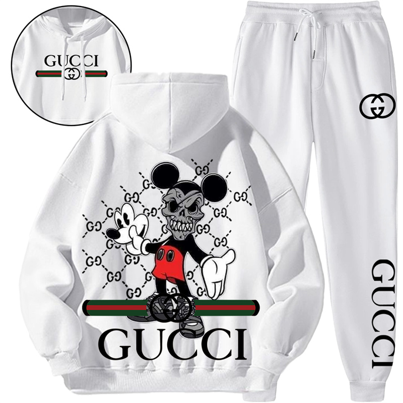 【 GUCCI 】MICKEY 髑髏のキャラクターですパーカーのスーツです