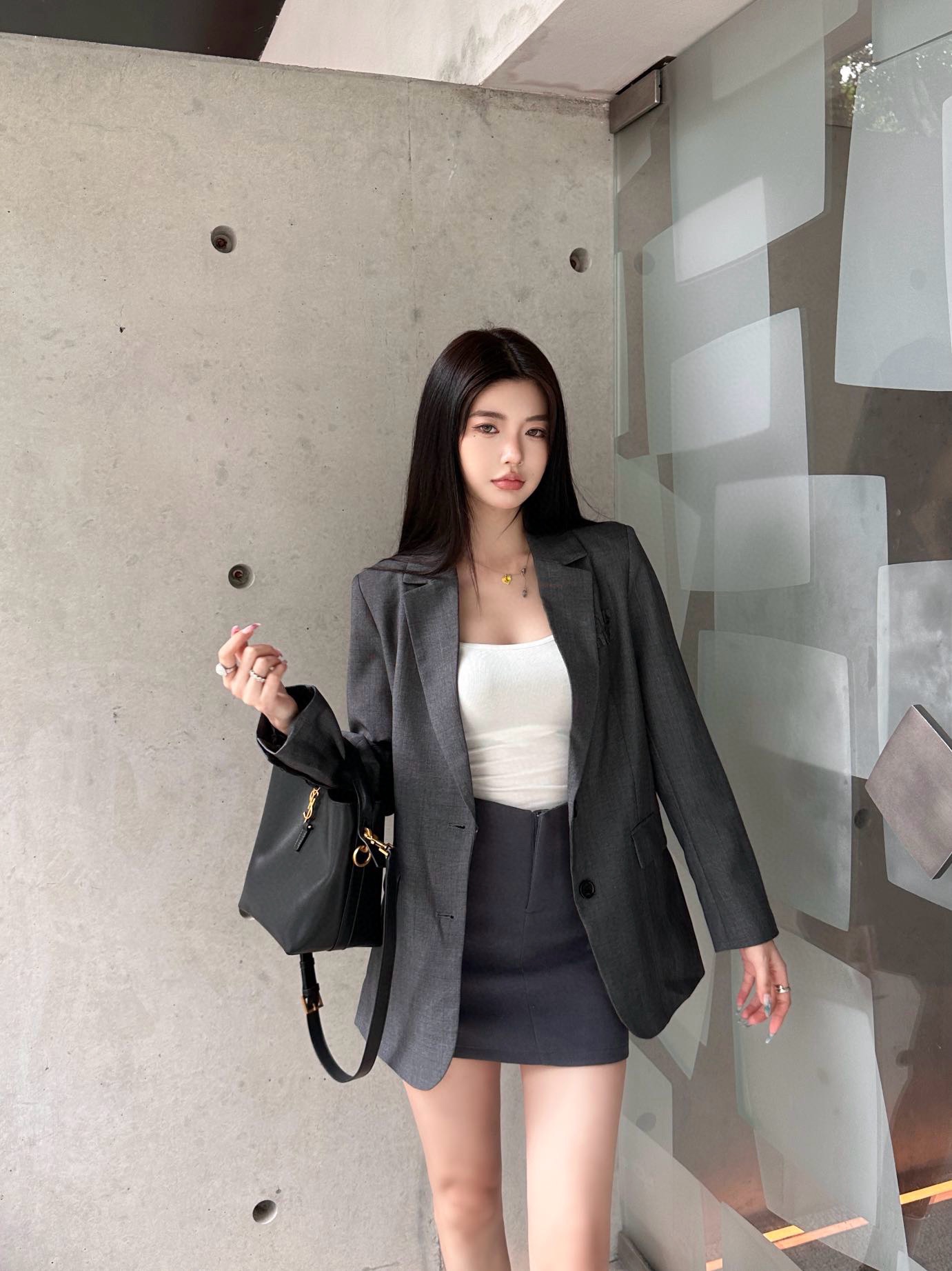 MIUMIU背広のコート SS96787
