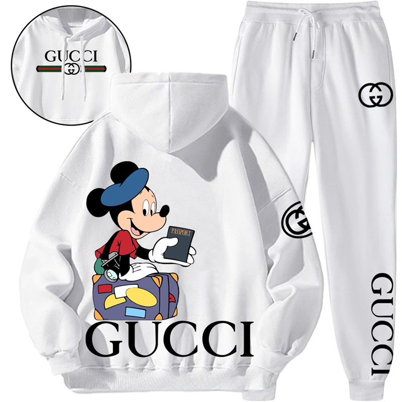 【GUCCI】MICKEY 旅のキャラクターですパーカーのスーツです