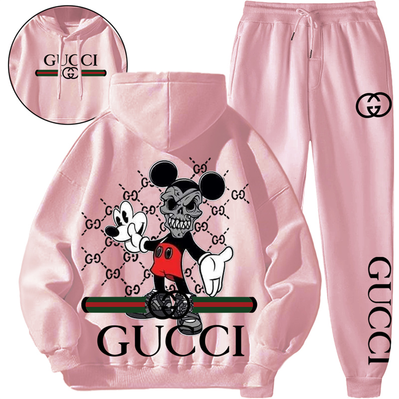 【 GUCCI 】MICKEY 髑髏のキャラクターですパーカーのスーツです