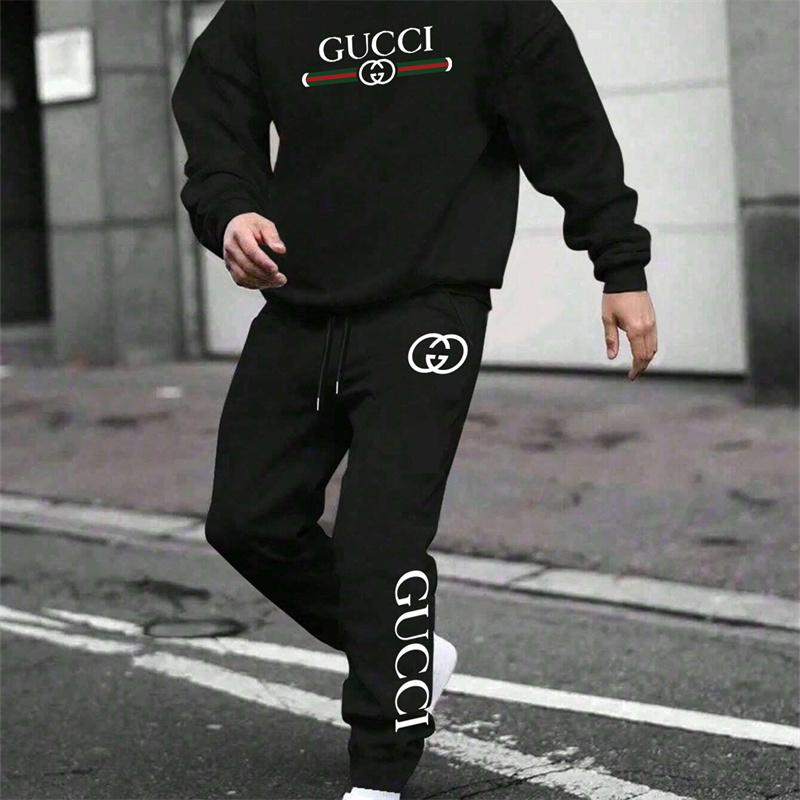 【 GUCCI 】ユニークなデザインの流行のファッション翼ですパーカーのスーツです