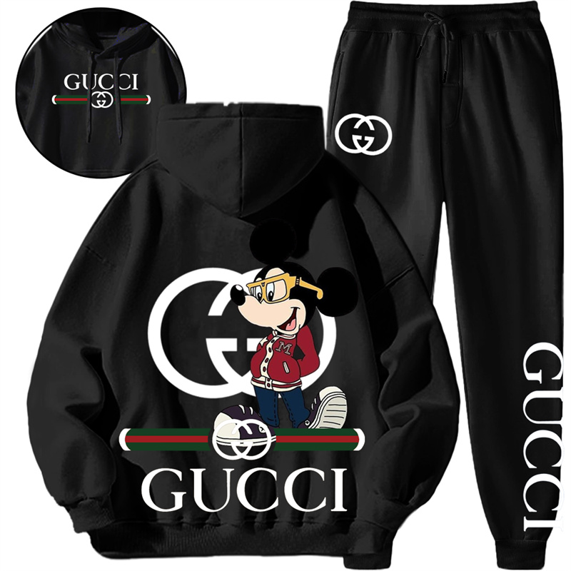 【GUCCI】メガネをかけたおしゃれなキャラクターですパーカーのスーツです