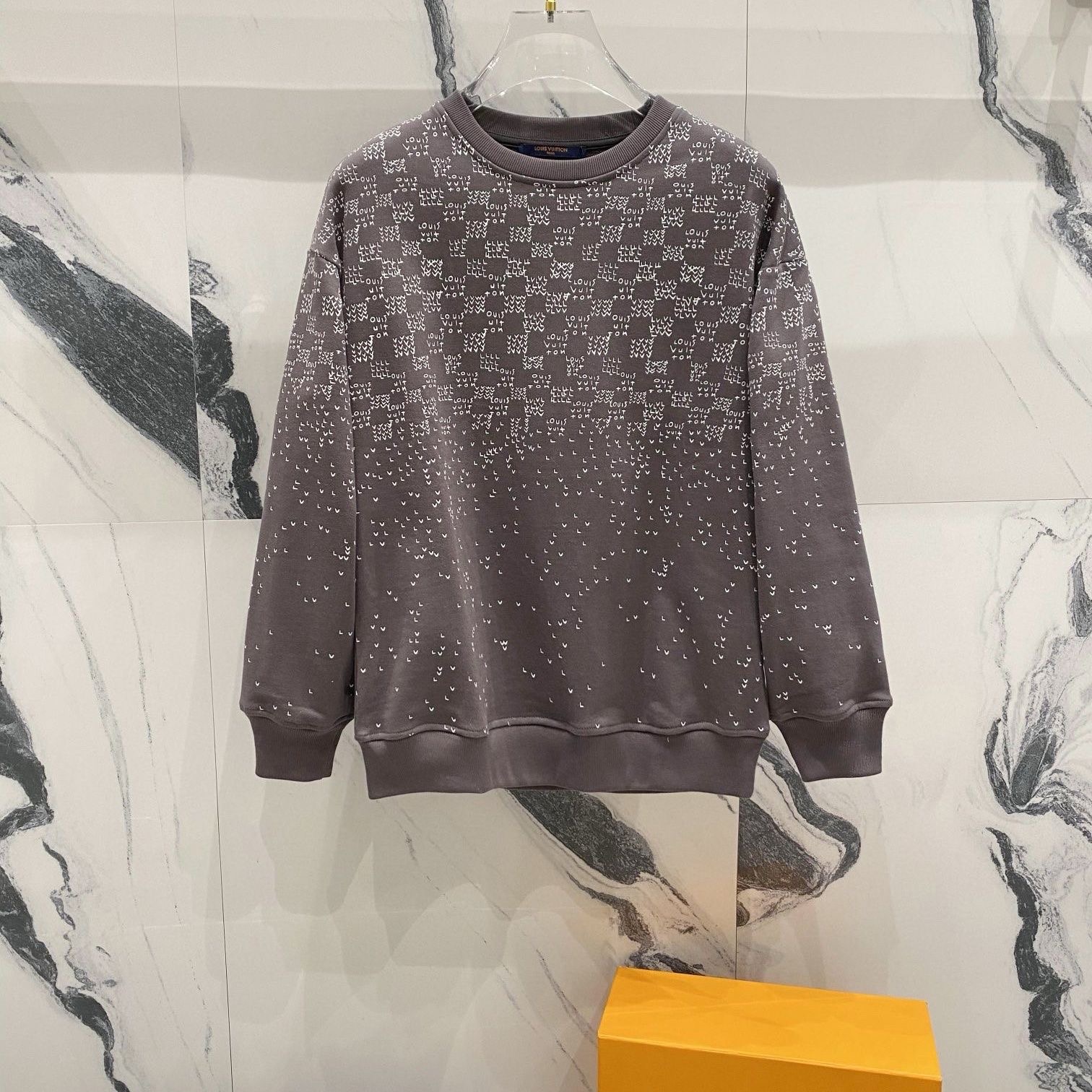 ルイヴィトン/トレーナー/ルイヴィトントレーナー/人気トレーナー/人気/Louis Vuitton