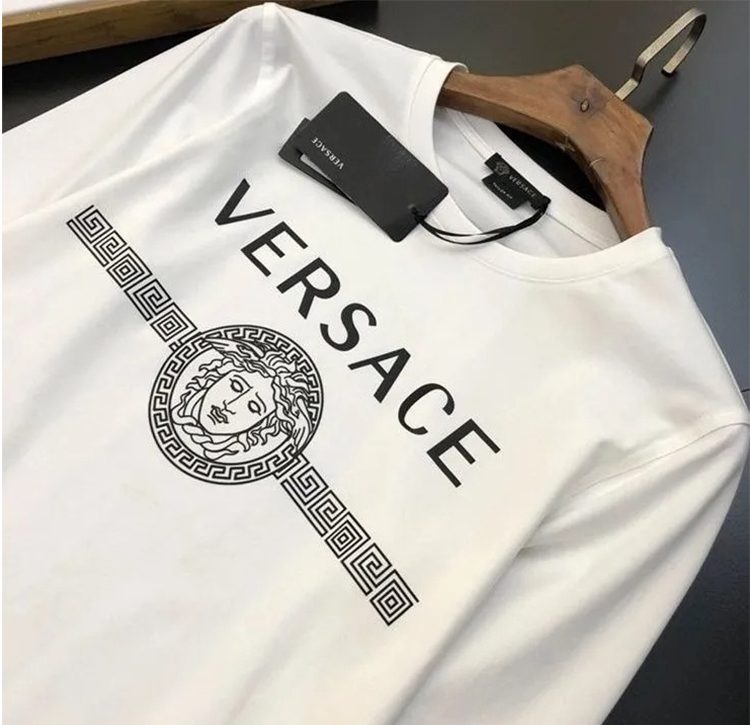 Versace長袖のパーカー SS96917