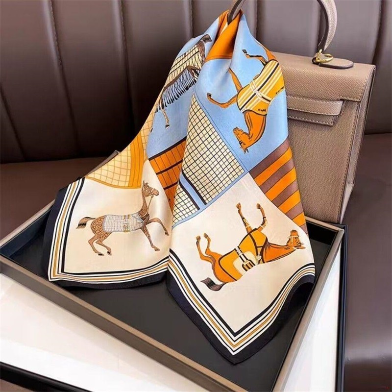 hermes 薄手のスカーフ77 ss