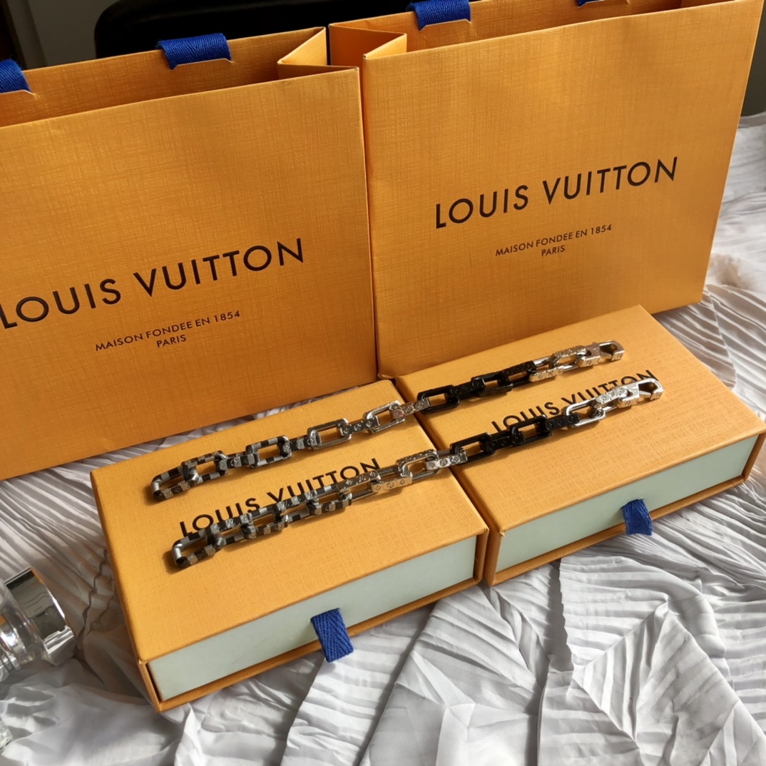 Louis Vuitton（ルイヴィトン）ブラスレダミエ モノグラム チェーン