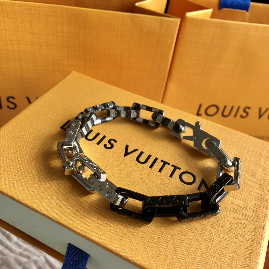 Louis Vuitton（ルイヴィトン）ブラスレダミエ モノグラム チェーン