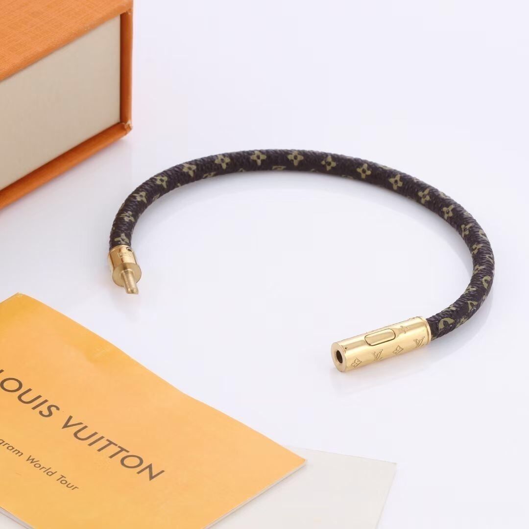 LOUIS VUITTON（ルイヴィトン）LV CONFIDENTIAL ブレスレット