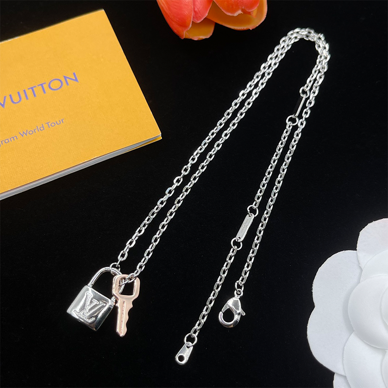 LV Louis Vuittonおしゃれなネックレス13 SS92541
