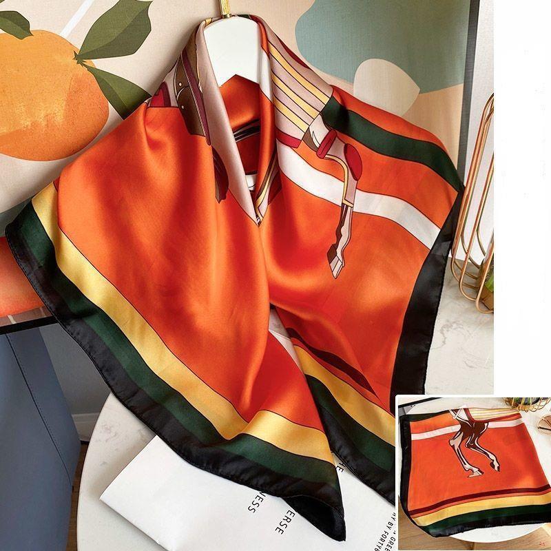 hermes 薄手のスカーフ70 ss