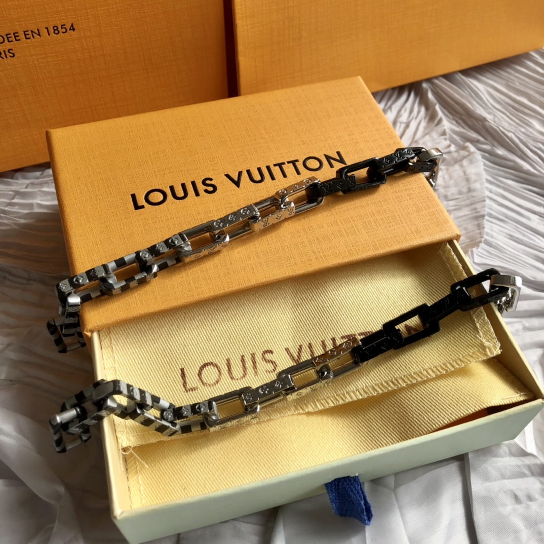 Louis Vuitton（ルイヴィトン）ブラスレダミエ モノグラム チェーン
