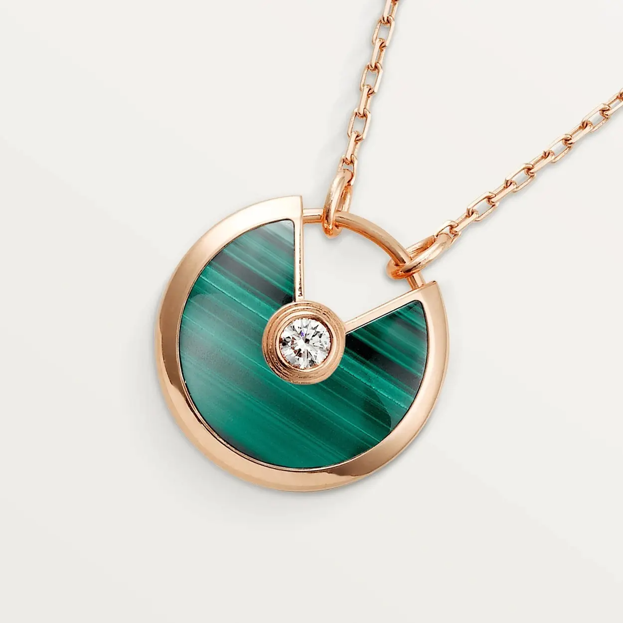 【Cartier】アミュレット ドゥ カルティエ ネックレス