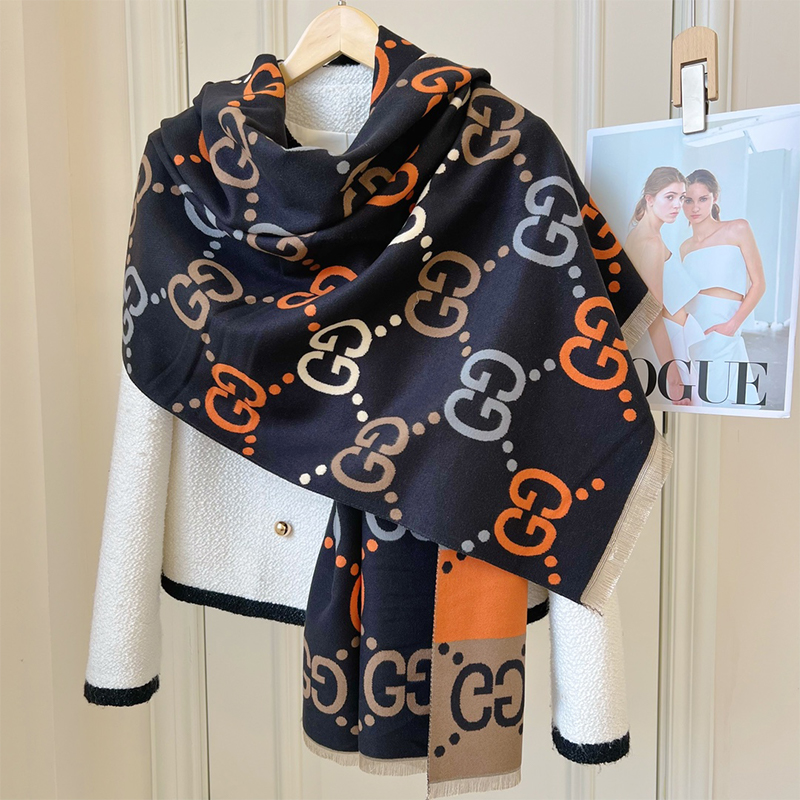 GUCCIマフラーです-SS95731