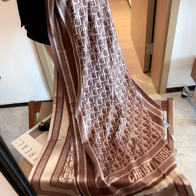 DIOR-マフラーです-SS95724172708248383293
