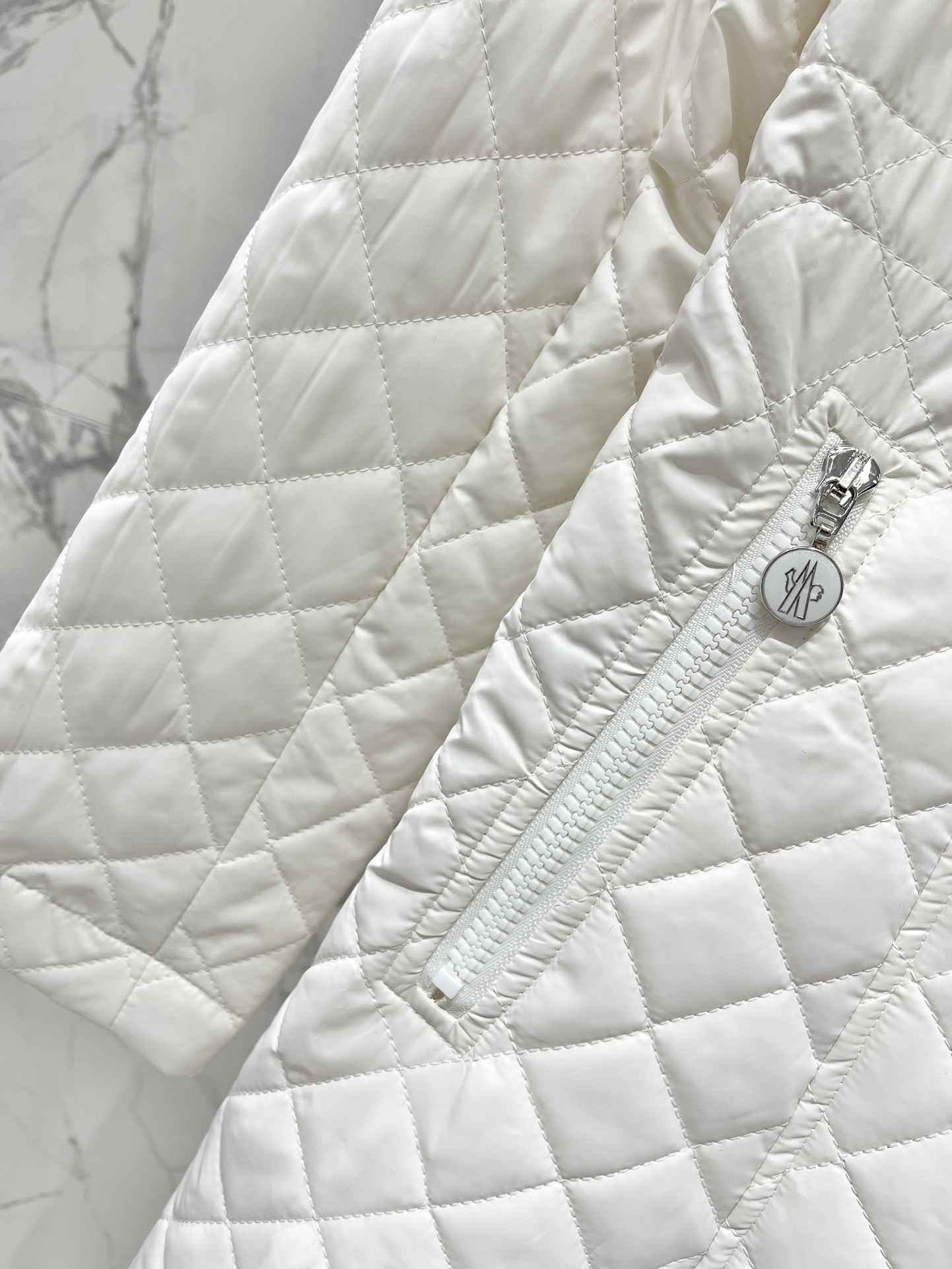 MONCLER ダウンジャケット SS96783