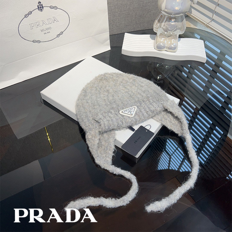Prada綿毛の帽子37 SS97821
