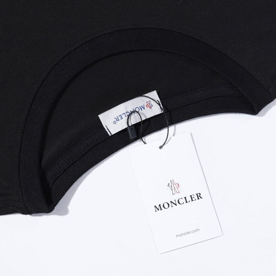 【MONCLER】男女兼用、ご好評に付き再入荷！