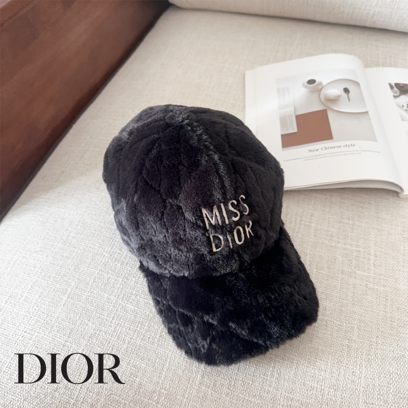 DIOR綿毛の帽子02 SS97820