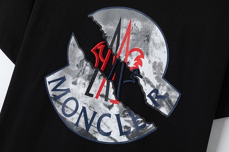 【Moncler 】（モンクレール）半袖 男女兼用