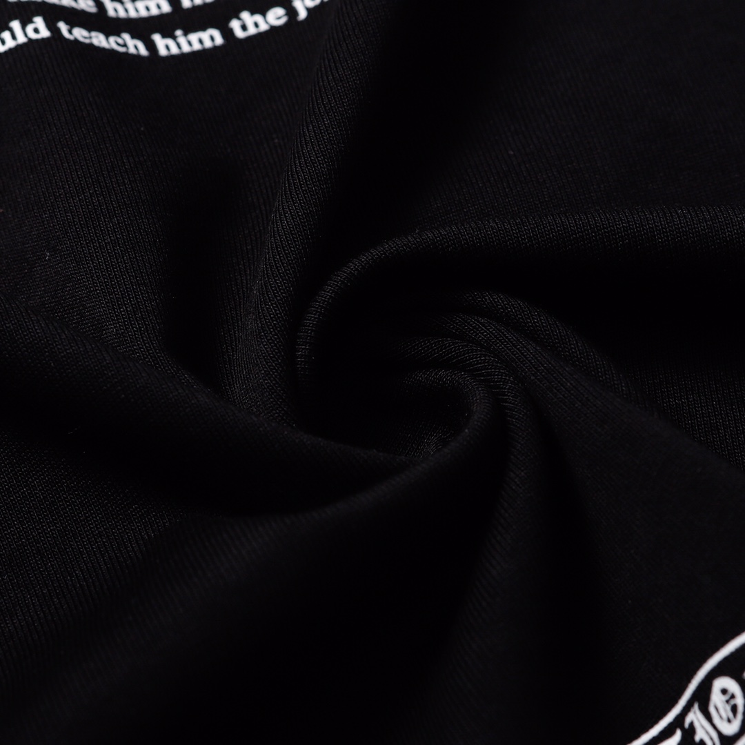 【CHROME HEARTS 公式旗艦店】クロムハーツ Tシャツ ご好評に付き再入荷！黒 白