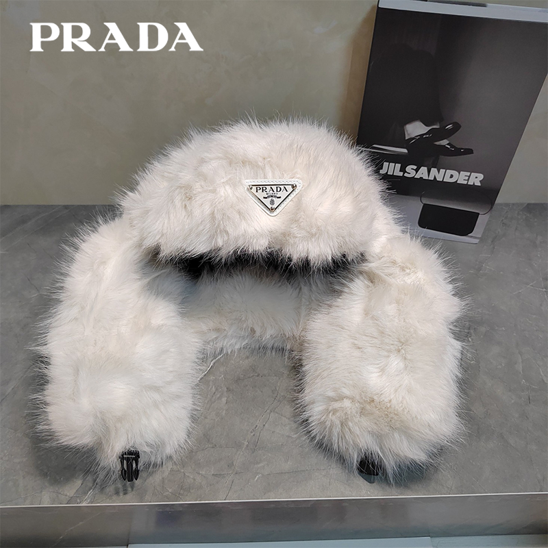 Prada綿毛の帽子21 SS97821