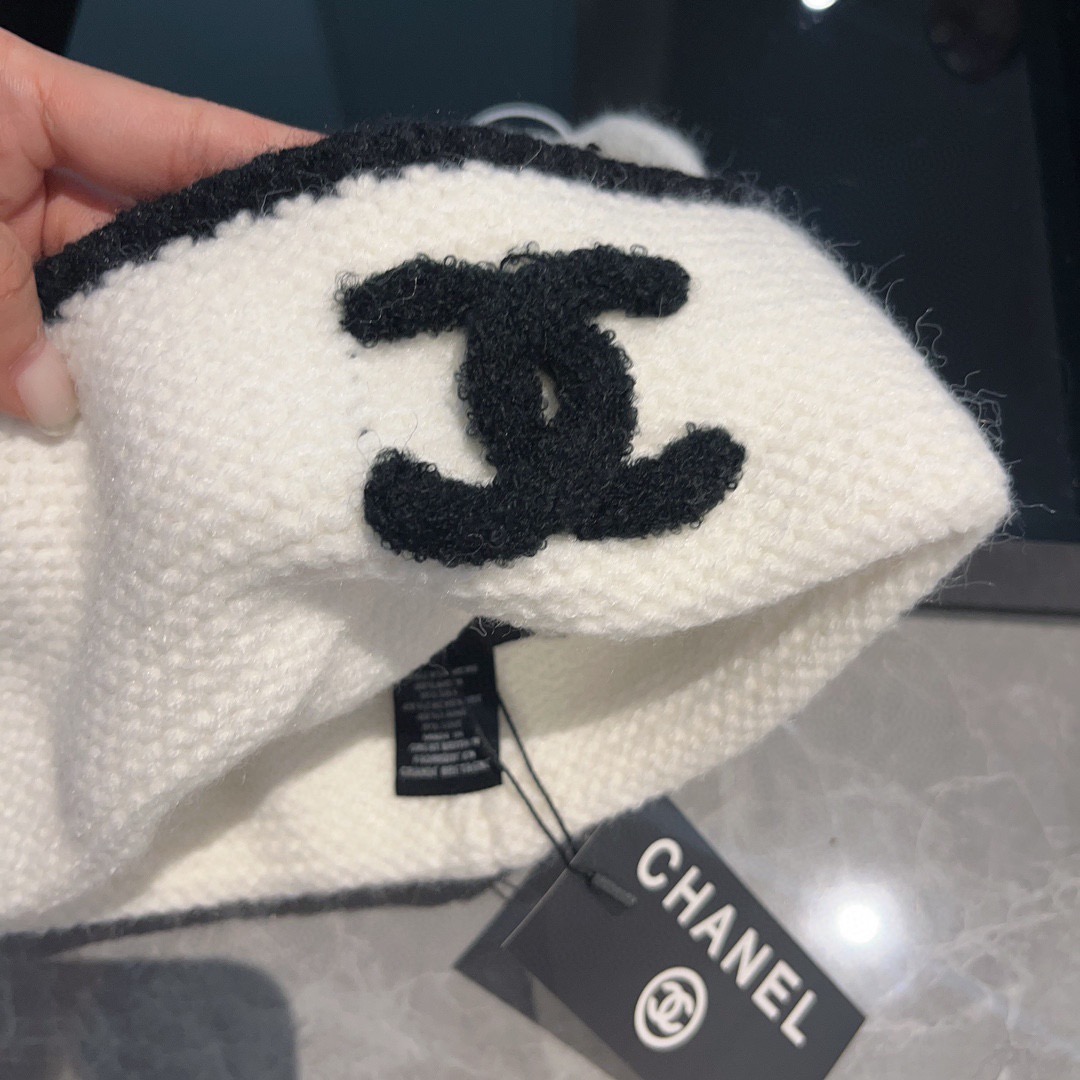 CHANEL 秋冬の暖かい綿の帽子