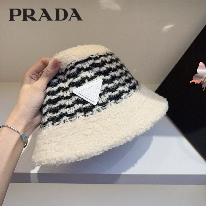 Prada綿毛の帽子31 SS97821