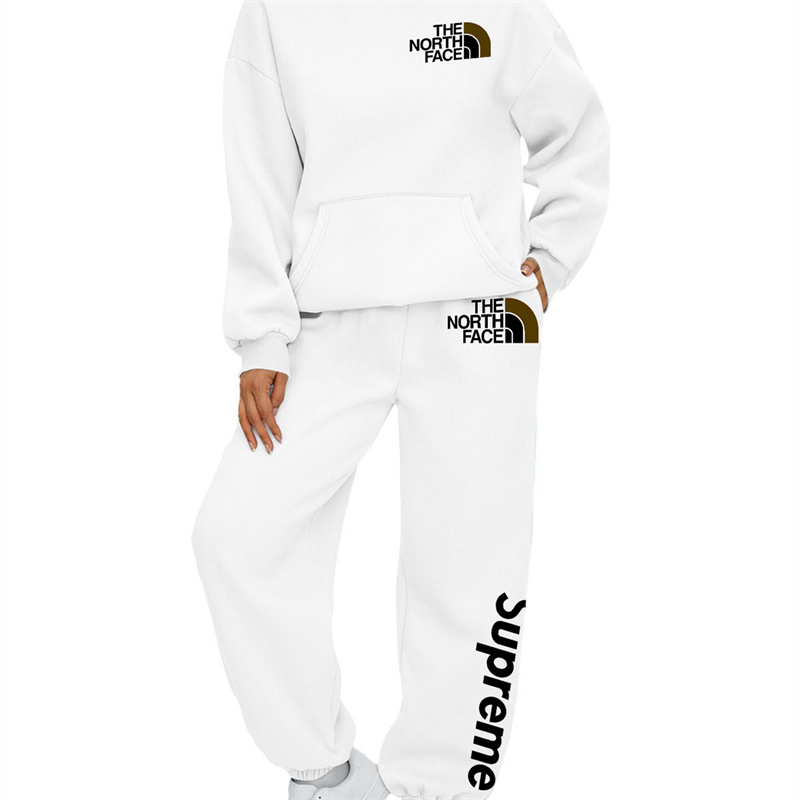 【THE NORTH FACE & SUPREME】しいたけの鉢巻き男の子ですパーカーのスーツです