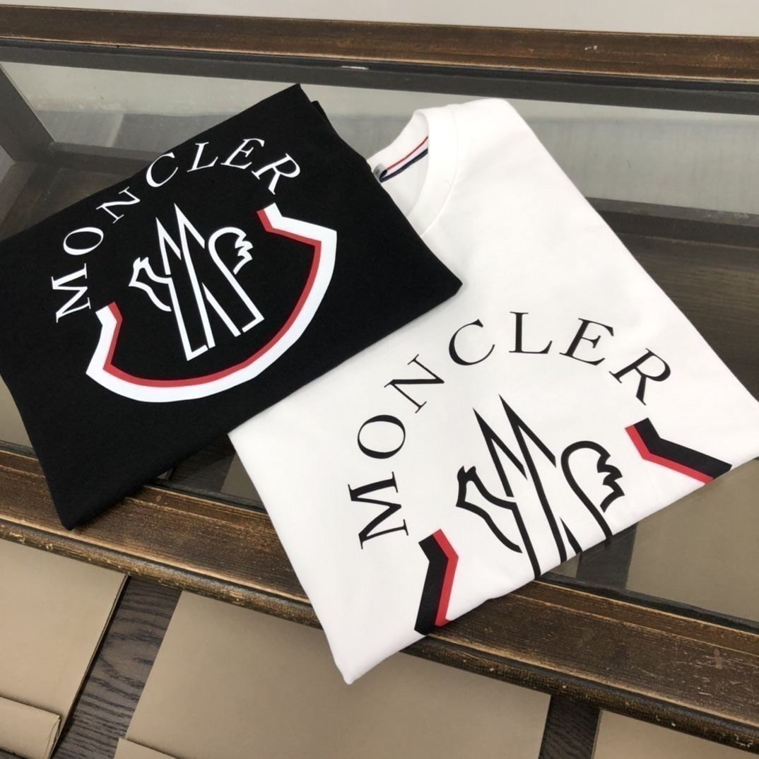 【Moncler 】（モンクレール）男女兼用、ご好評に付き再入荷！