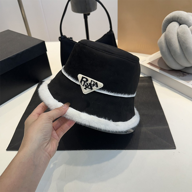 PRADA 綿毛の漁師帽 SS969210