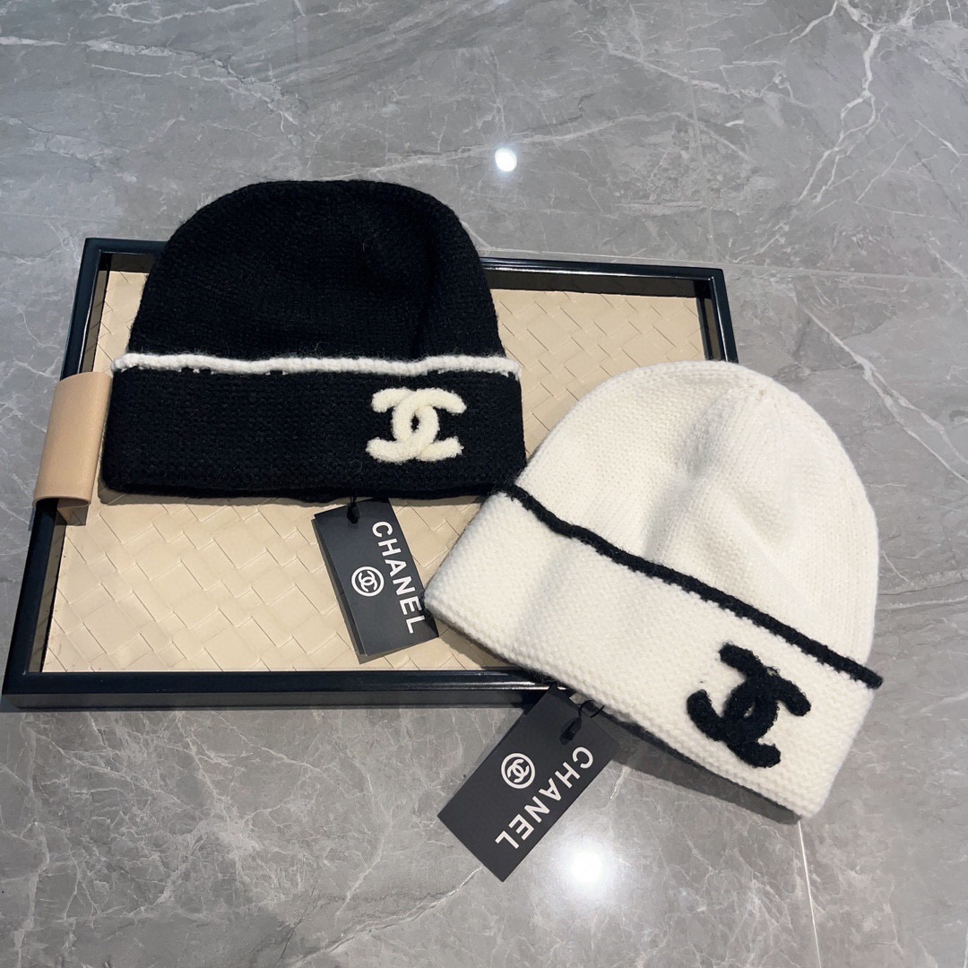 CHANEL 秋冬の暖かい綿の帽子