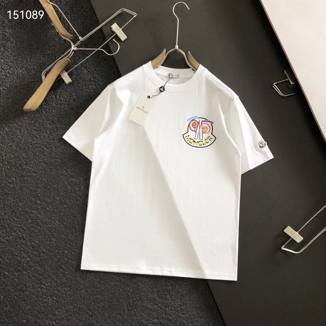 【Moncler 】（モンクレール）男女兼用、ご好評に付き再入荷！