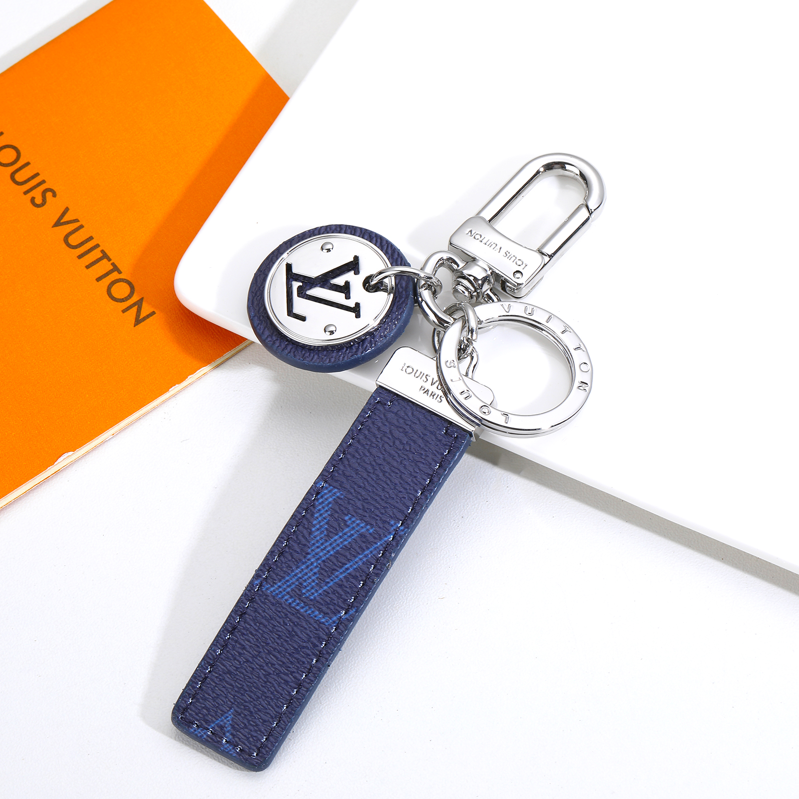 LV Louis Vuitton バッグペンダント キーホルダー 10 zm