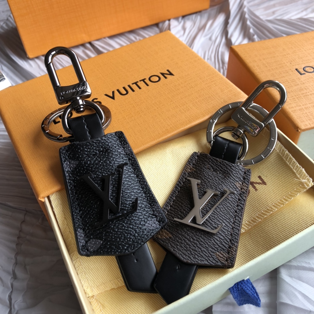 【Louis Vuitton 】（ルイヴィトン）ポルトクレ?クロッシュ クレ キーホルダー