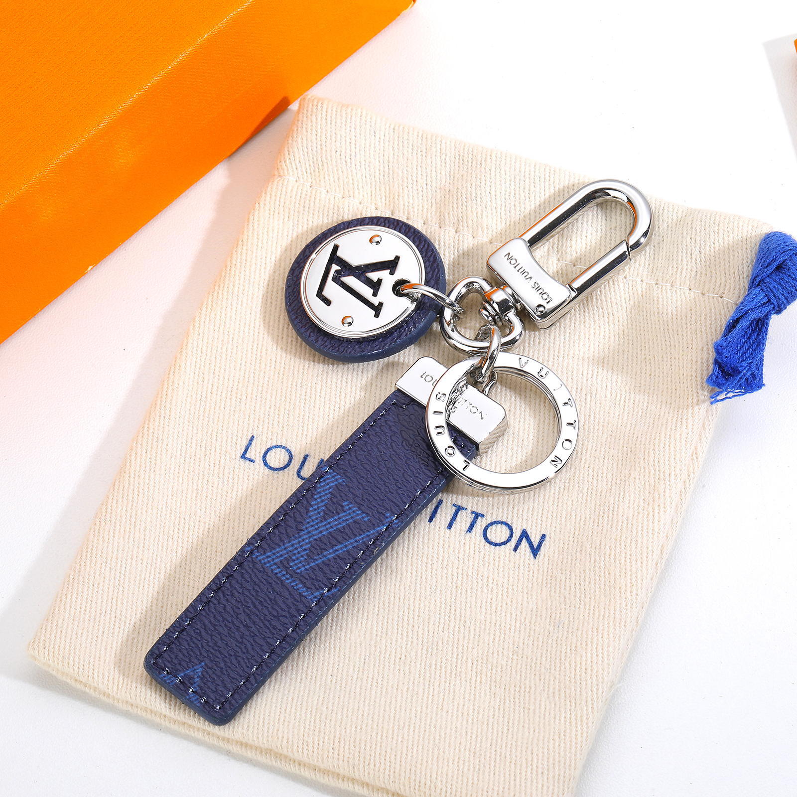 LV Louis Vuitton バッグペンダント キーホルダー 10 zm