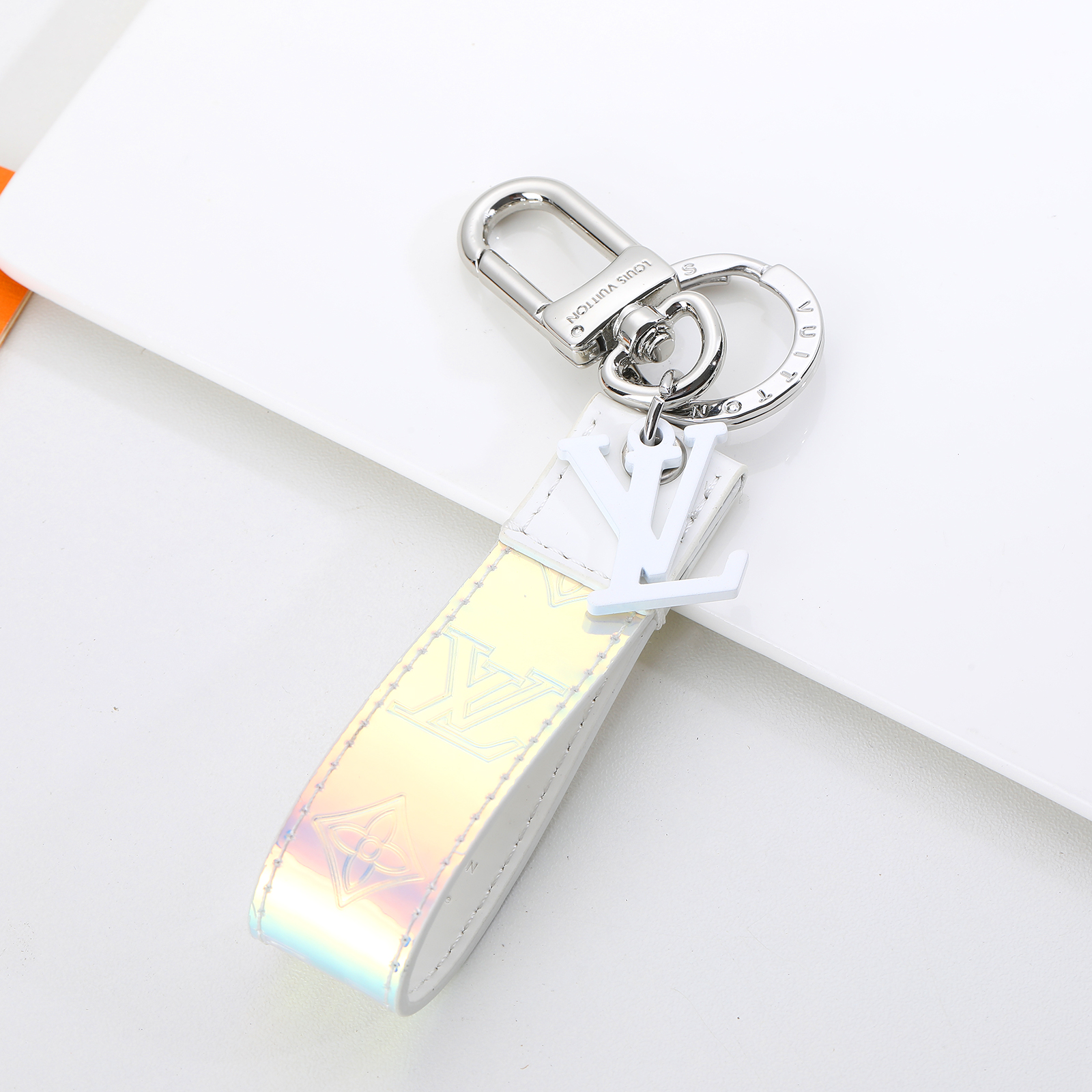 LV Louis Vuitton バッグペンダント キーホルダー15 zm