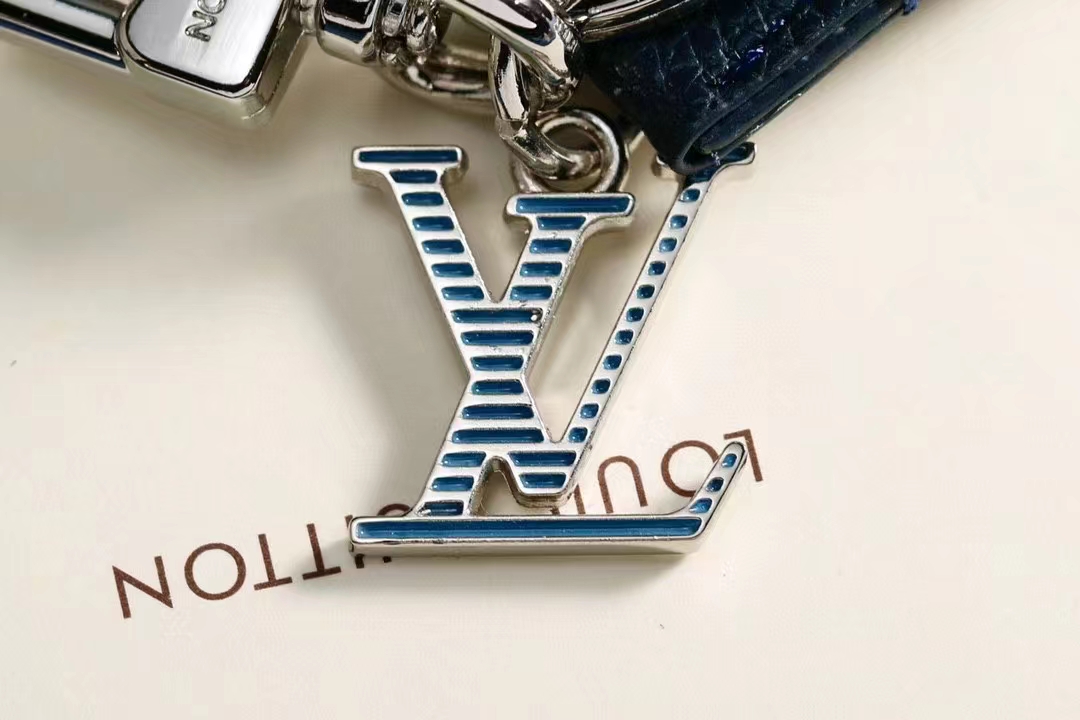 LV Louis Vuitton バッグペンダント キーホルダー 53 zm
