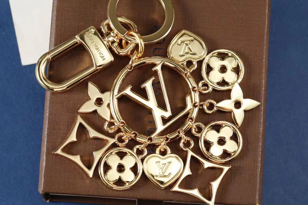 LV Louis Vuitton バッグペンダント キーホルダー 47 zm