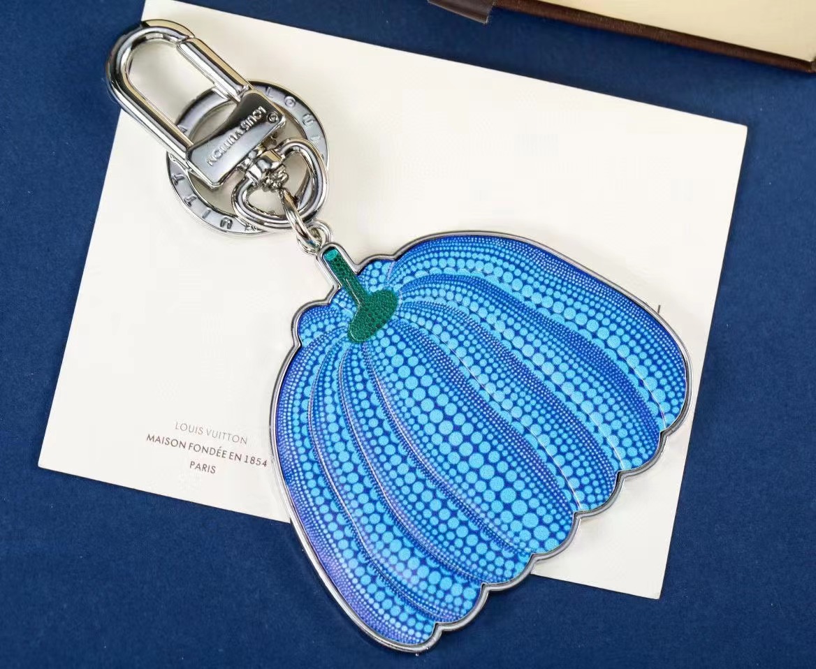 LV Louis Vuitton バッグペンダント キーホルダー 83 zm