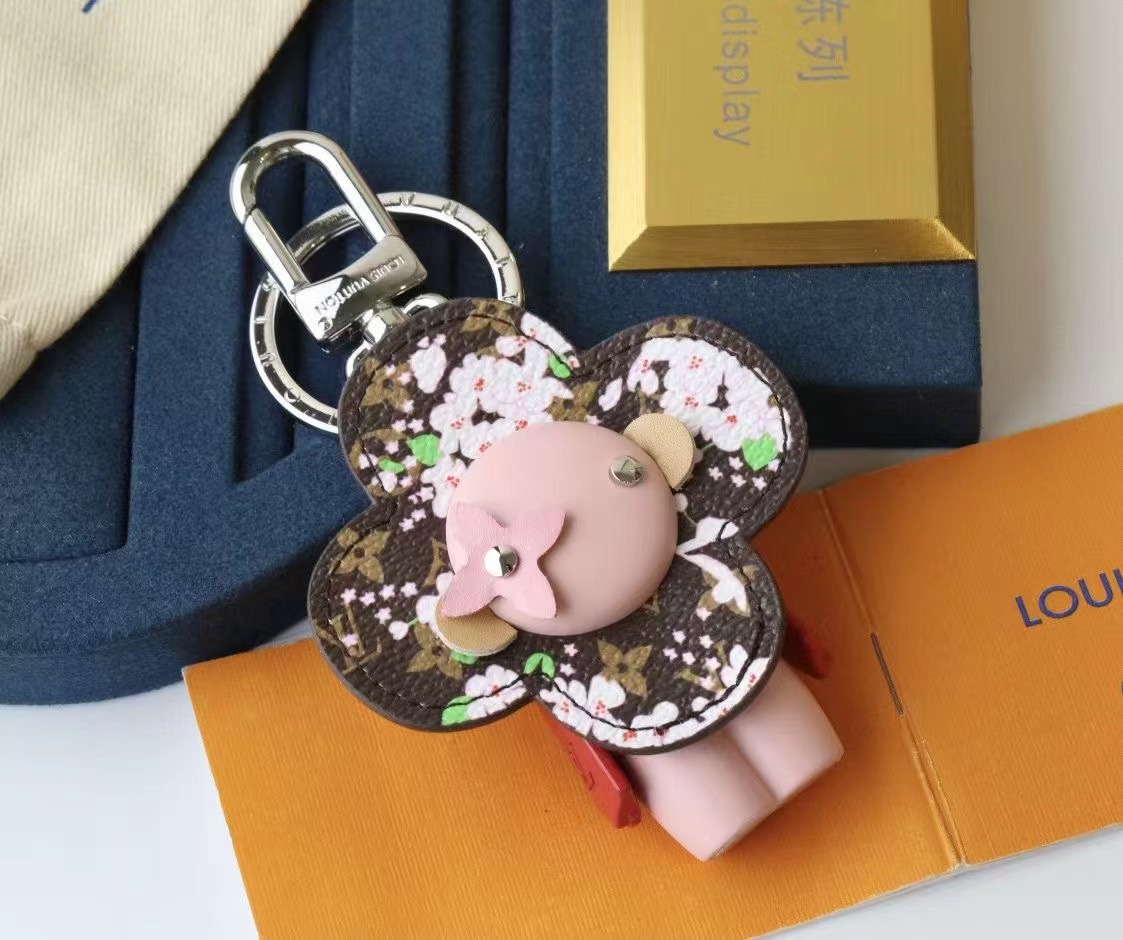 LV Louis Vuitton バッグペンダント キーホルダー 28 zm