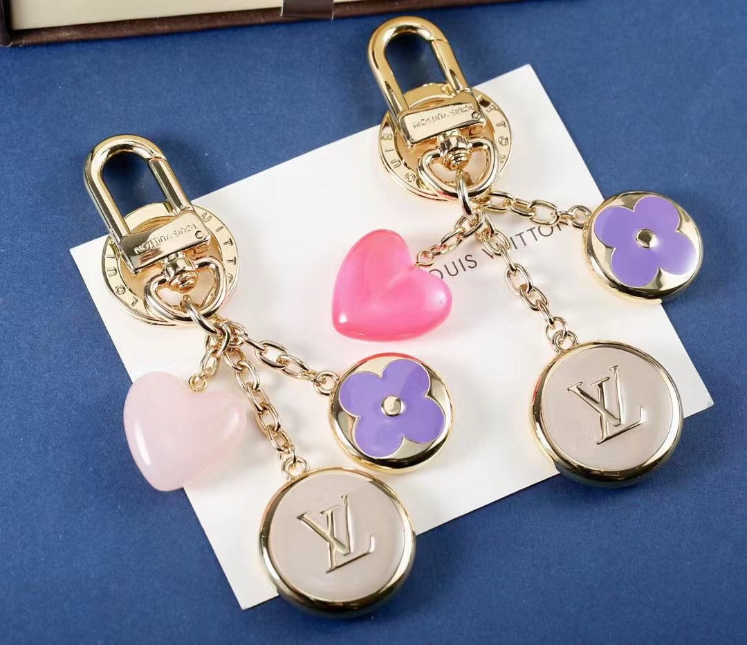 LV Louis Vuitton バッグペンダント キーホルダー 43 zm