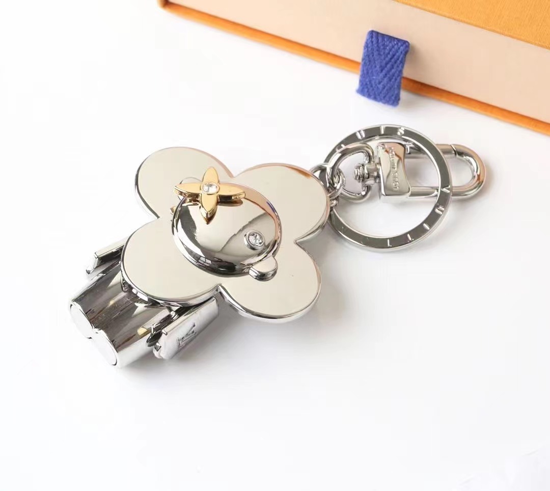 LV Louis Vuitton バッグペンダント キーホルダー 29 zm