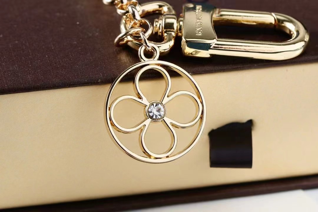 LV Louis Vuitton バッグペンダント キーホルダー 47 zm