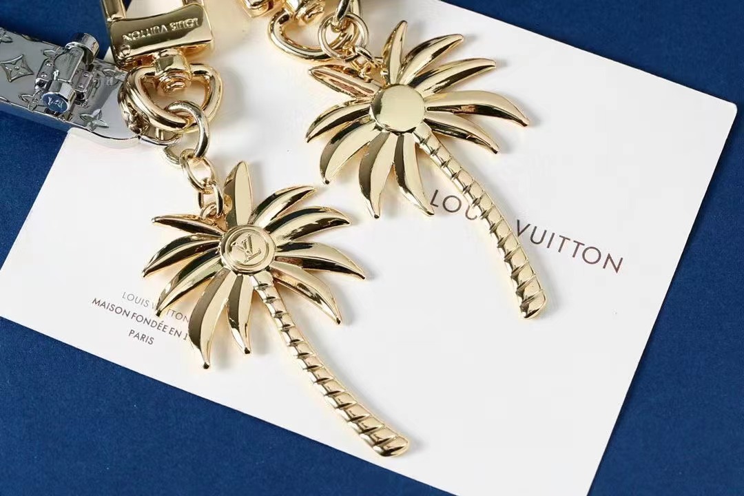 LV Louis Vuitton バッグペンダント キーホルダー 46 zm