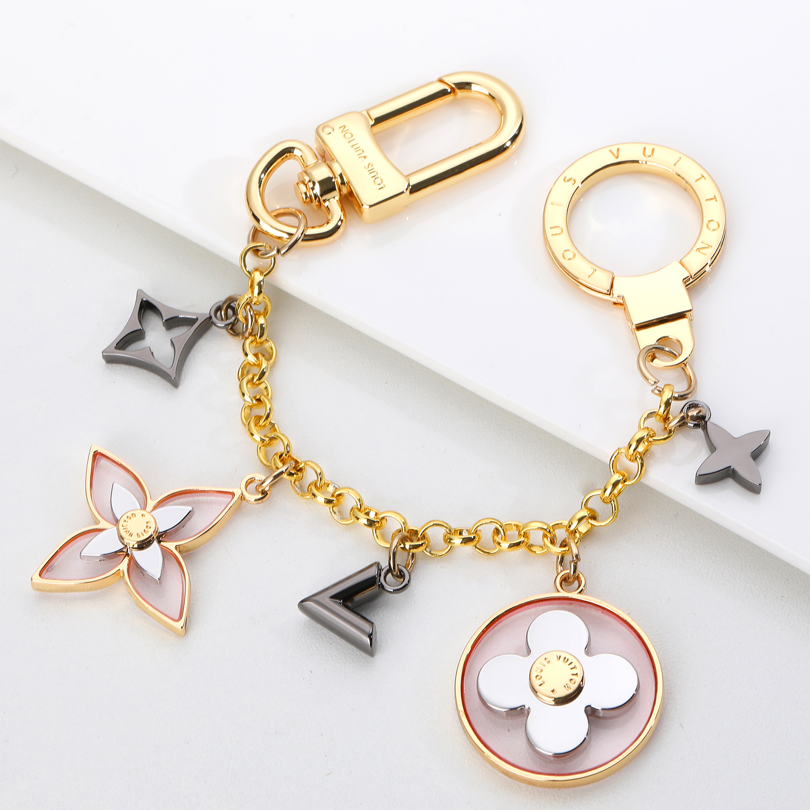 LV Louis Vuitton バッグペンダント キーホルダー 20 zm