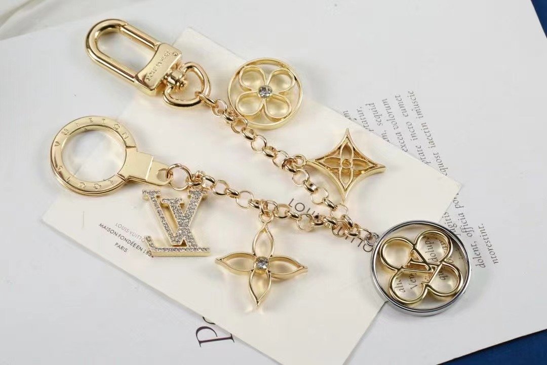 LV Louis Vuitton バッグペンダント キーホルダー 47 zm