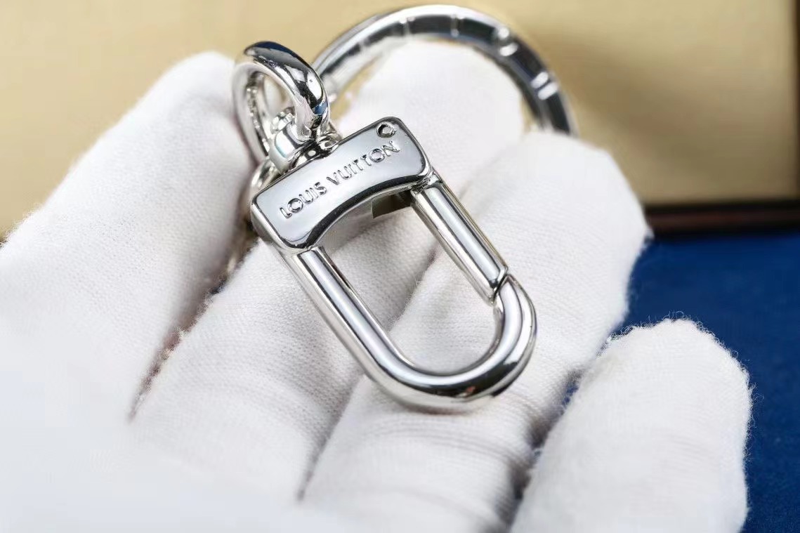 LV Louis Vuitton バッグペンダント キーホルダー 44 zm