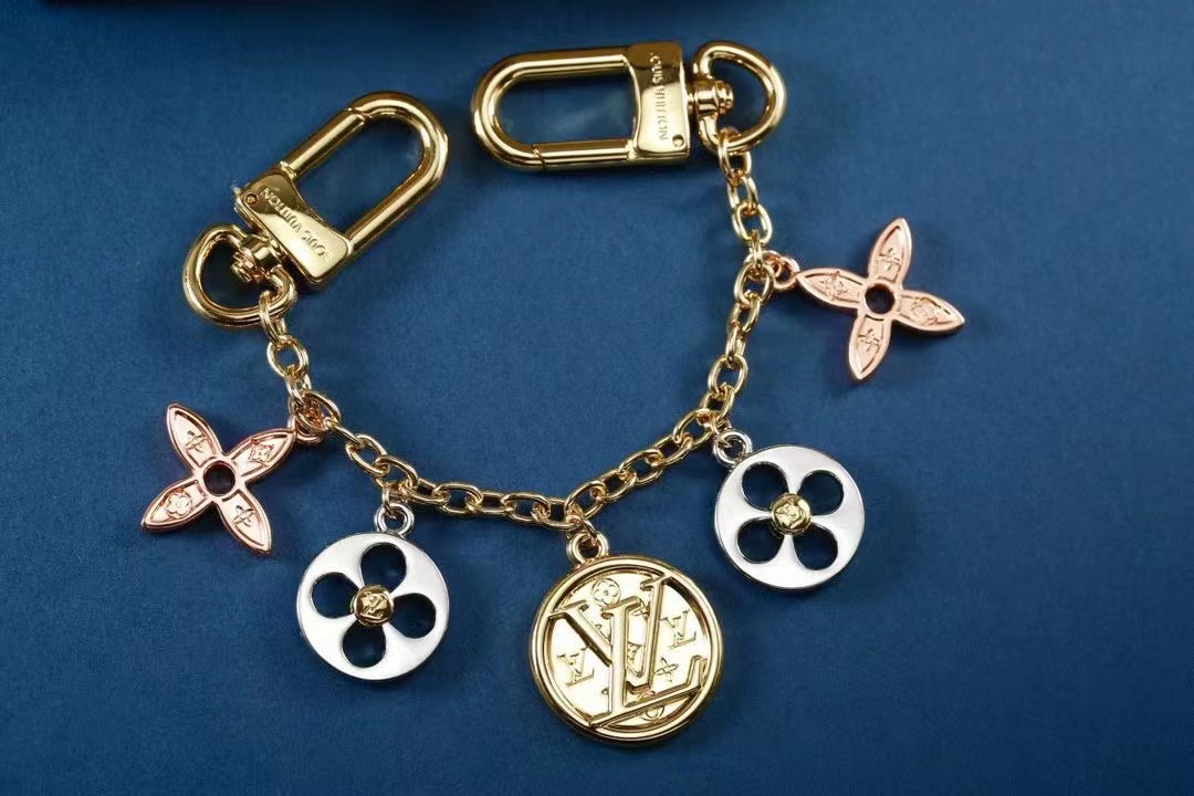 LV Louis Vuitton バッグペンダント キーホルダー 49 zm
