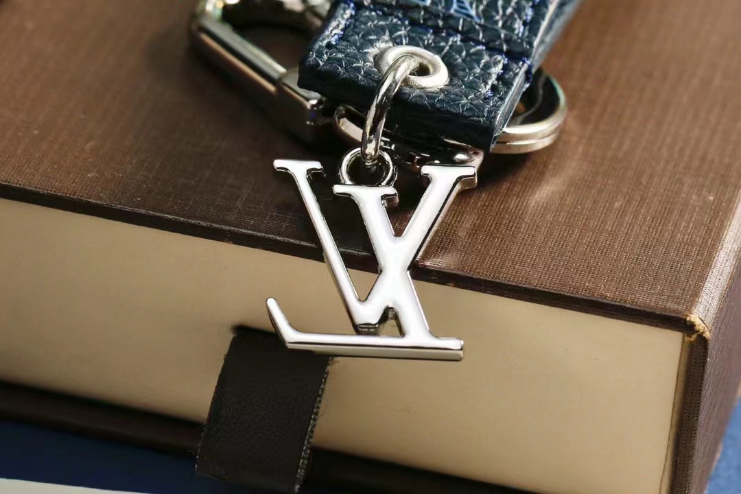 LV Louis Vuitton バッグペンダント キーホルダー 53 zm