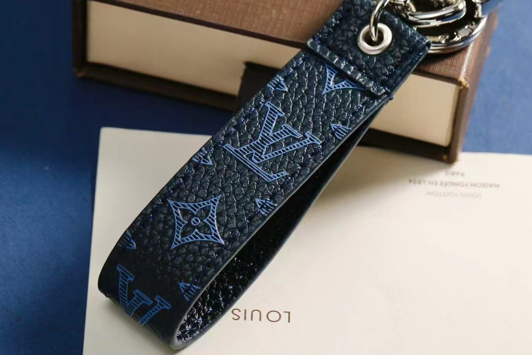 LV Louis Vuitton バッグペンダント キーホルダー 53 zm